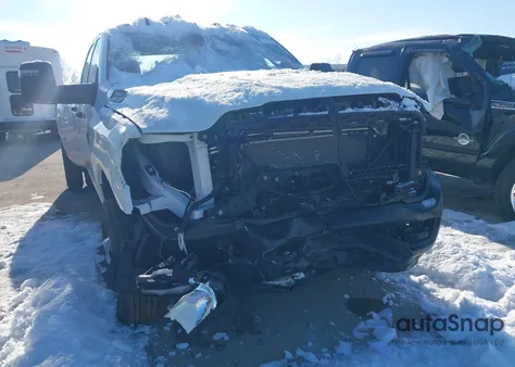 2024 Ram 3500 z USA, uszkodzony, nr VIN 3C63RRGLXRG321387